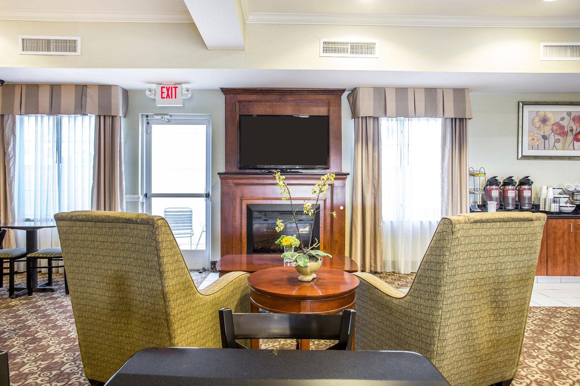Comfort Inn & Suites Orangeburg Esterno foto