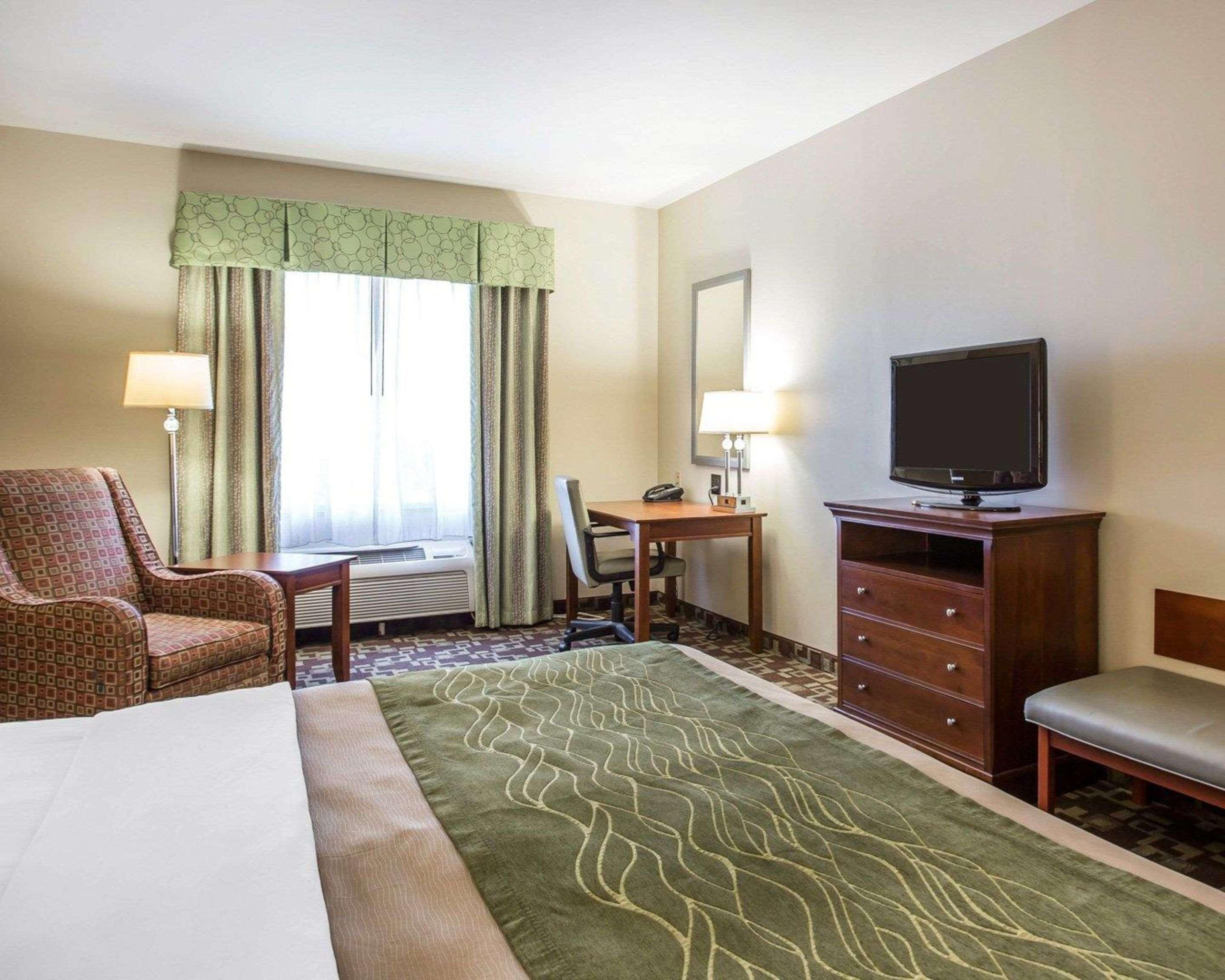 Comfort Inn & Suites Orangeburg Esterno foto