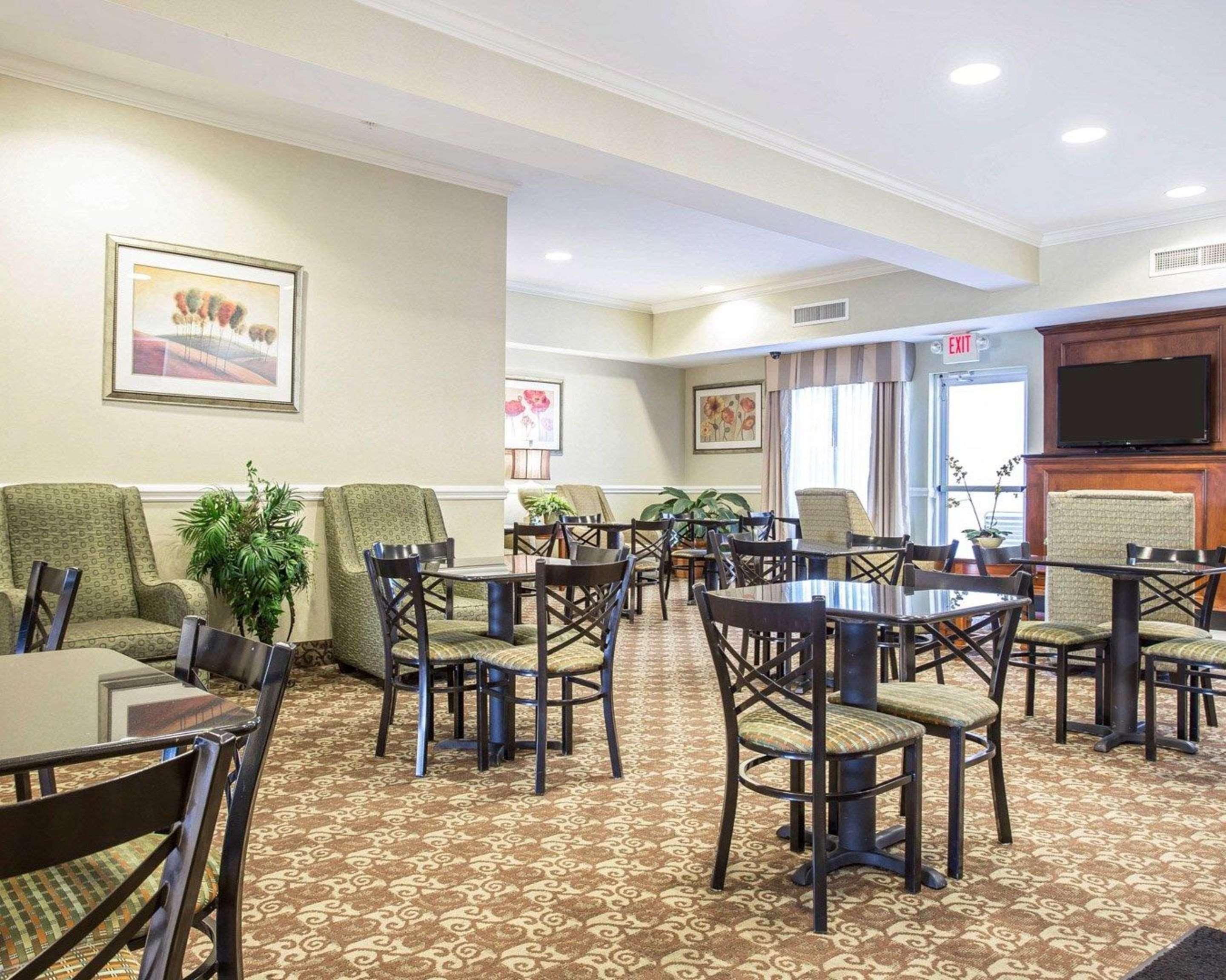 Comfort Inn & Suites Orangeburg Esterno foto
